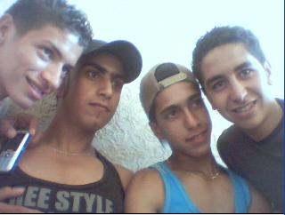 c moi avec mes amis fareh et adil et mon pot mohamed